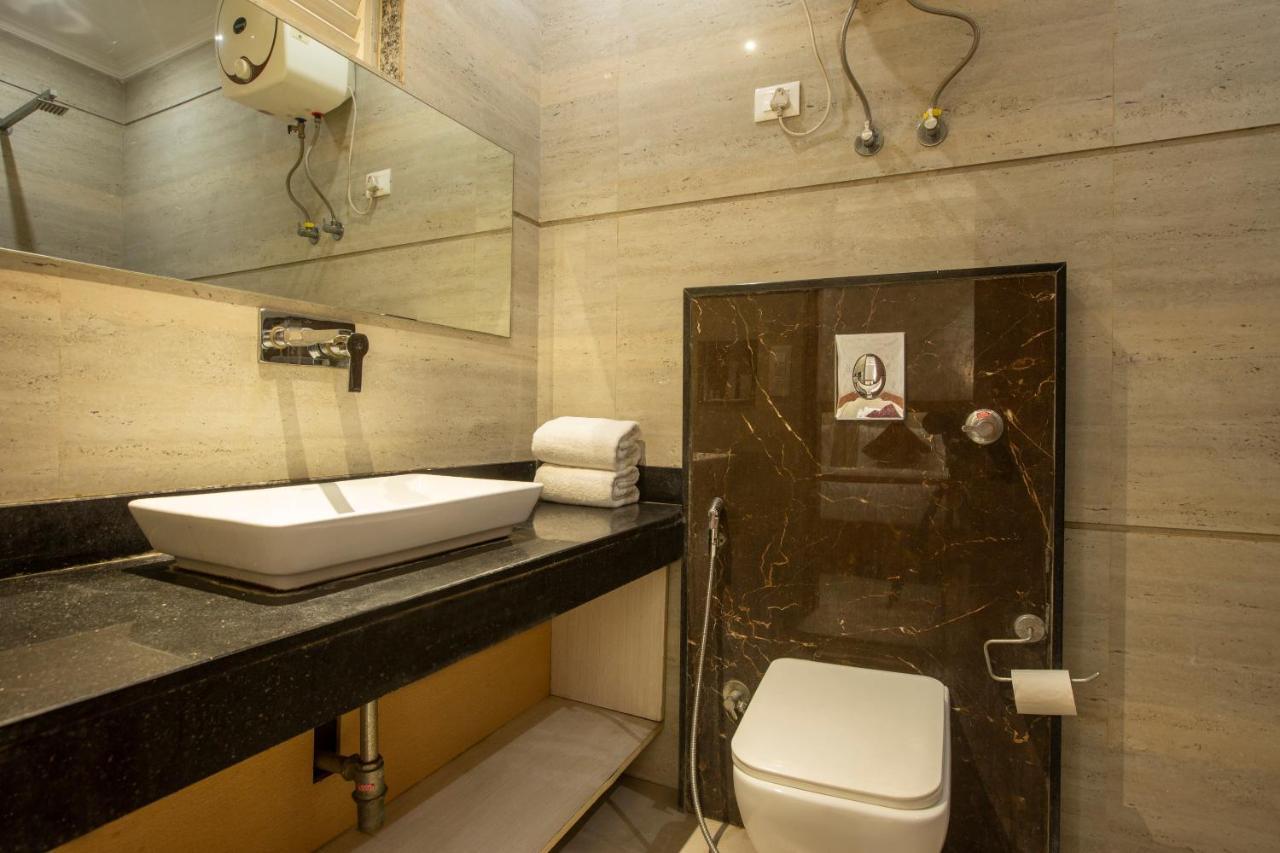 Hotel Arch Suites - Near Aerocity New Delhi Eksteriør billede